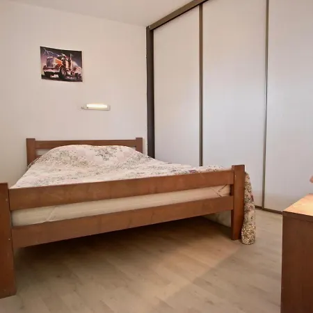 Cosy 6 Pers, Balcon Sud-ouest, Proche Pistes Et Commerces - Fr-1-340-120 Apartment *